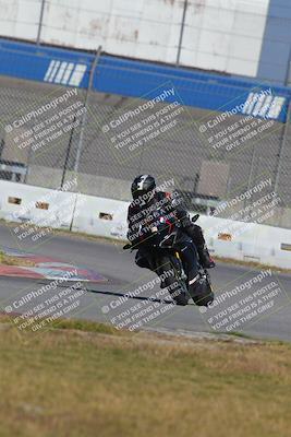 media/Nov-26-2022-Fastrack Riders (Sat) [[b001e85eef]]/Level 2/Session 3 Outside Turn 9/